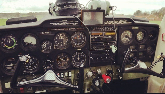 Cessna cockpit